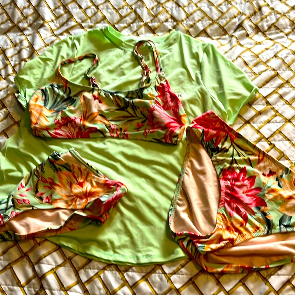 Hurley bathing suit set. Bikini with generous sizing L/XL and sun shirt